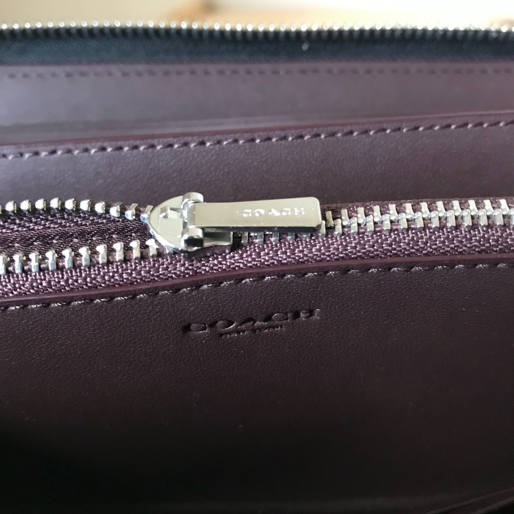 Coach Wallet🎈🎈 - Picture 6 of 8
